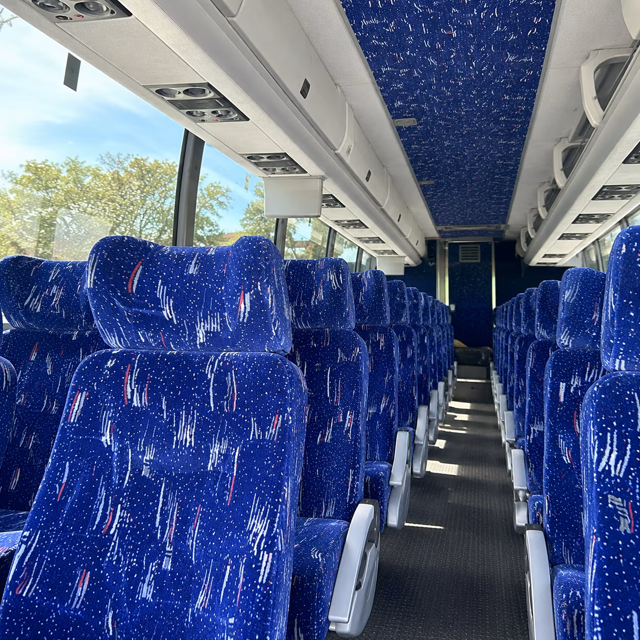 charter buses for large scale prom groups at jacksonville high schools