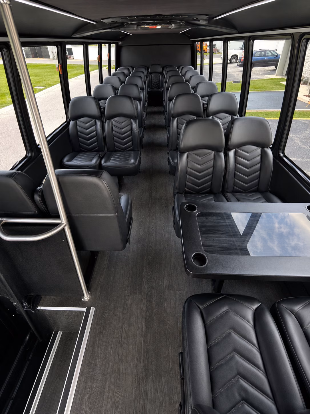 minibus wine tours between jacksonville and st augustine s tasting rooms